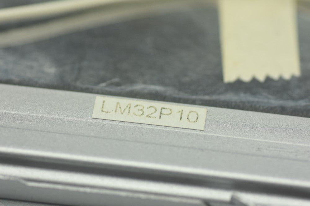 LM32P10 LM32P101 SHARP LCD Panel Display LM32P10 LM32P101 LCD Screen Display